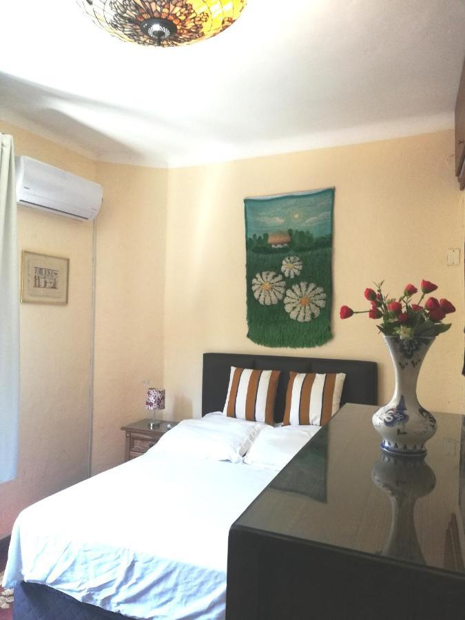 Private Room In Beautiful Home 蒙得维的亚 外观 照片