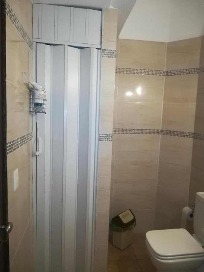 Private Room In Beautiful Home 蒙得维的亚 外观 照片