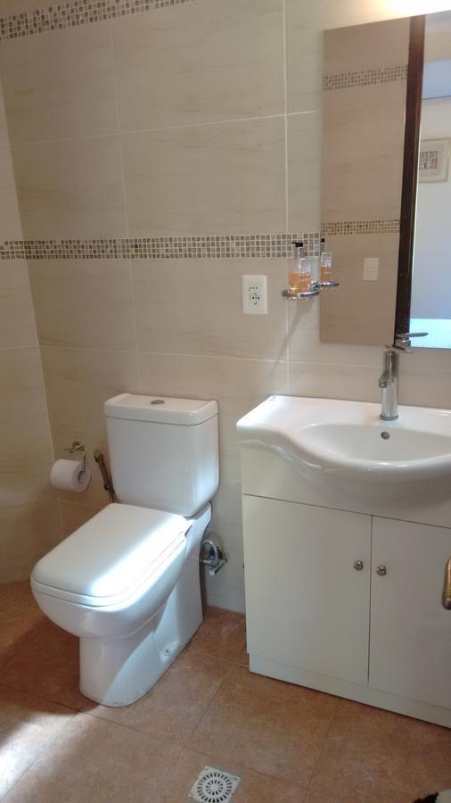 Private Room In Beautiful Home 蒙得维的亚 外观 照片